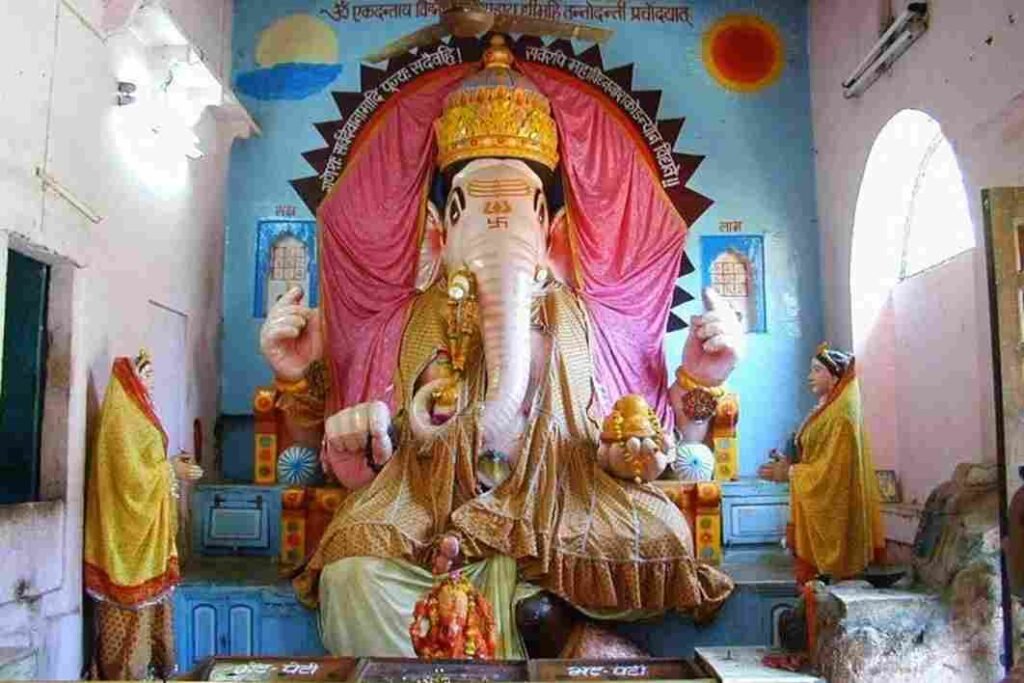 Bade Ganeshji Ka Mandir
