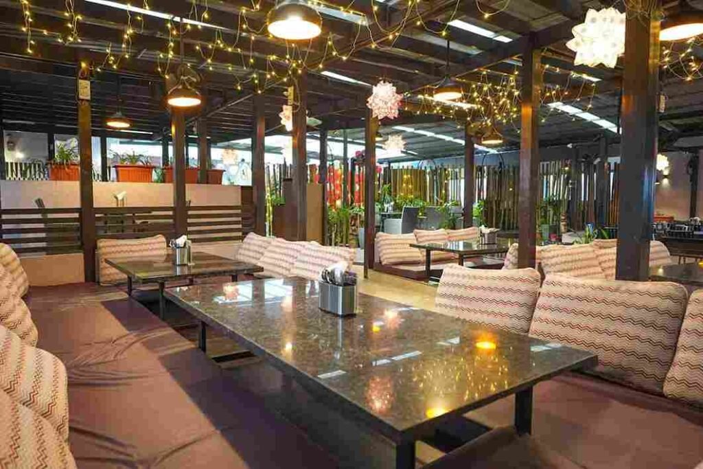 Cafes and Nightlife in Surat