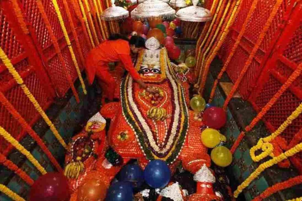 Hanuman Mandir near Sangam