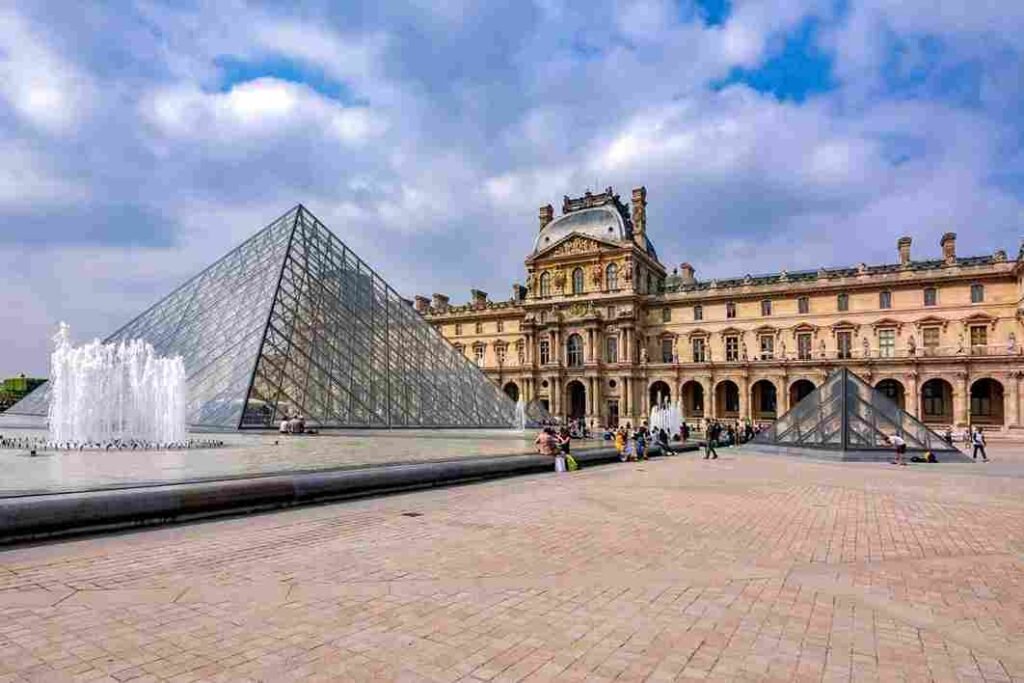Louvre Museum