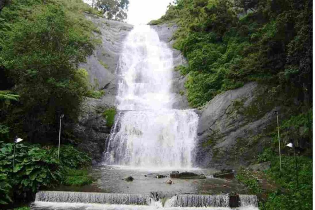  Silver Cascade Falls